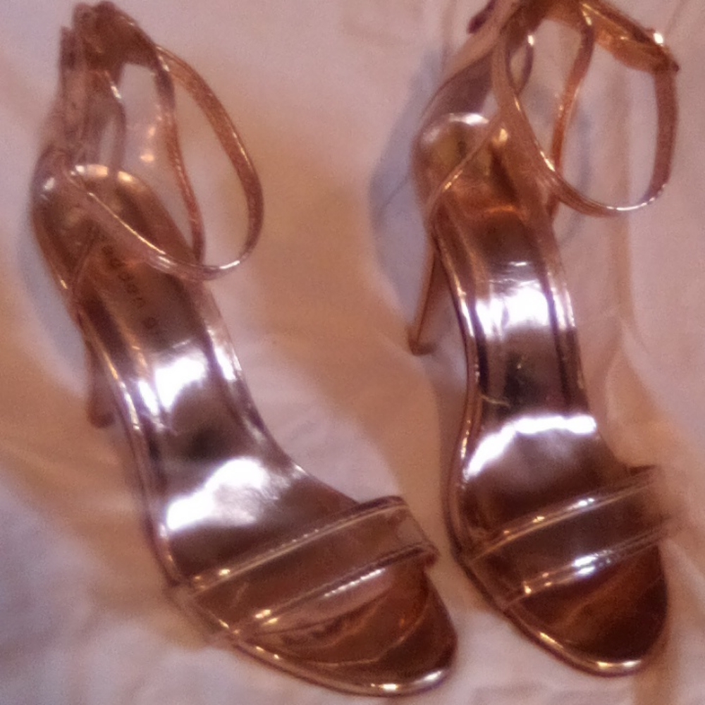 Open toe gold heels